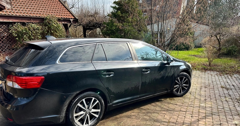 Toyota Avensis cena 49900 przebieg: 250000, rok produkcji 2013 z Olsztyn małe 67